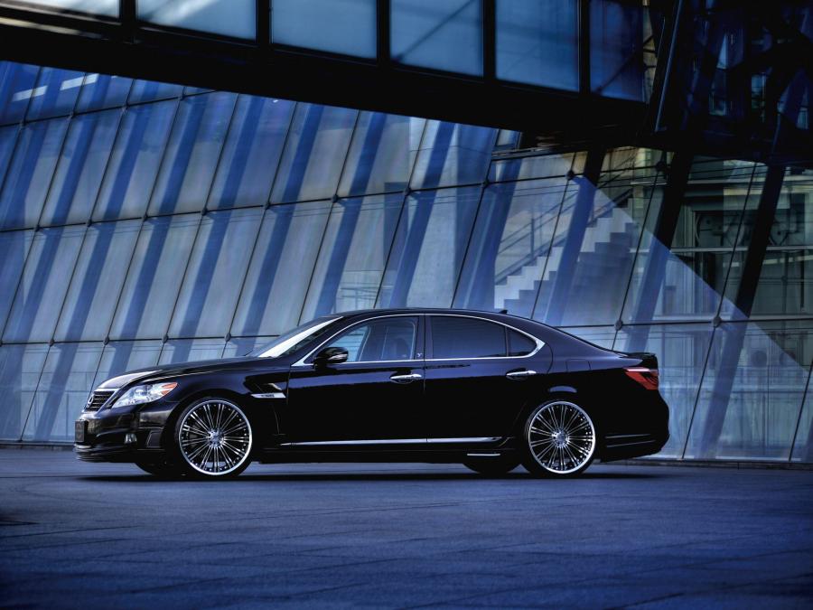  Lexus LS600h Executive Line by Wald 2010 года  (фото 38 из 81)